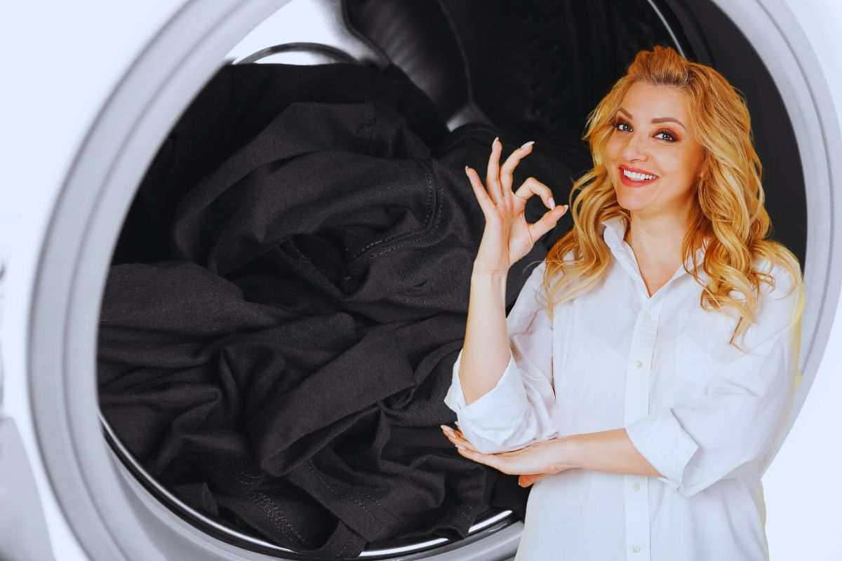 come preservare il colore dei capi scuri in lavatrice